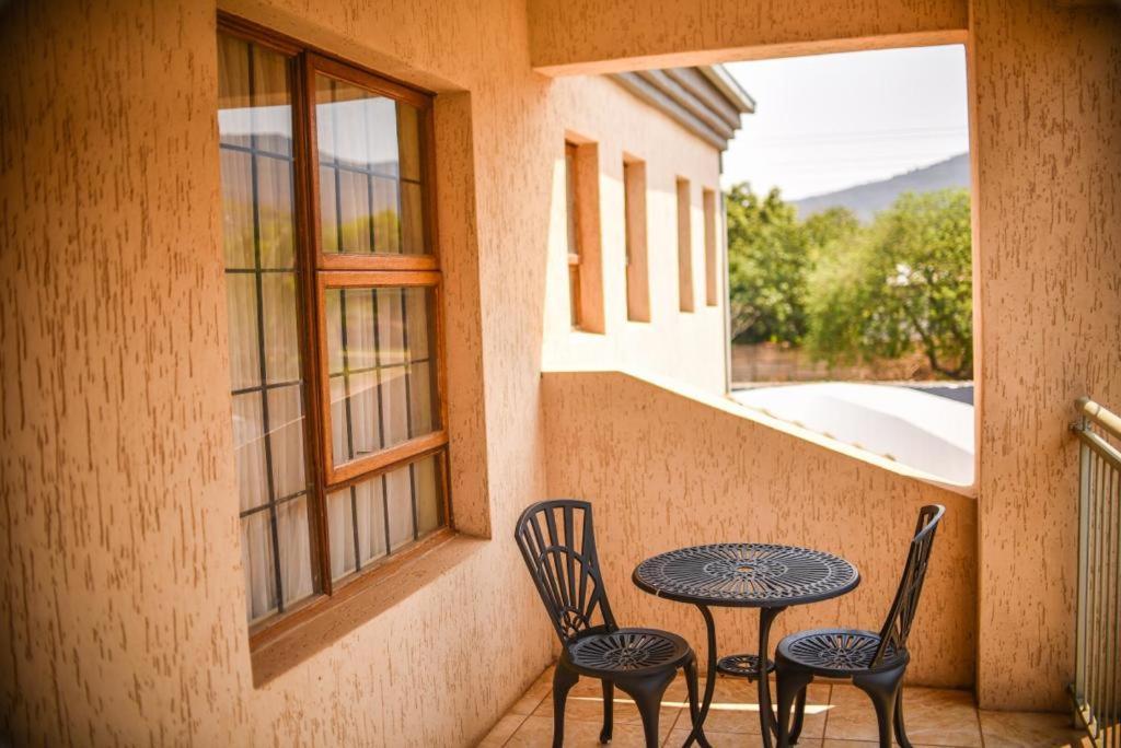Tshedza Guest Lodge Louis Trichardt Exteriör bild