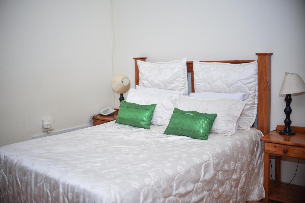 Tshedza Guest Lodge Louis Trichardt Exteriör bild