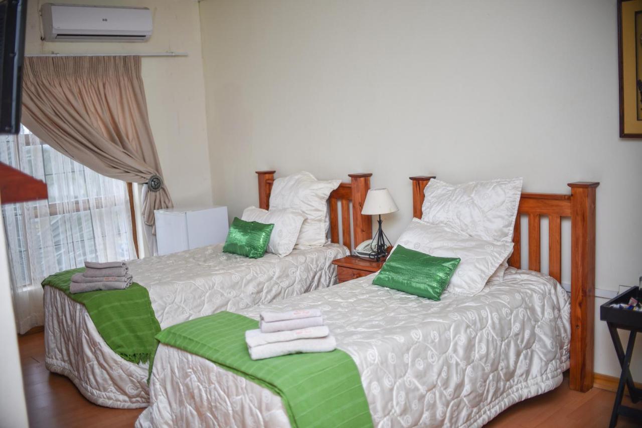 Tshedza Guest Lodge Louis Trichardt Exteriör bild